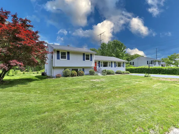 54 Mariot Circle, Wallingford, CT 06492