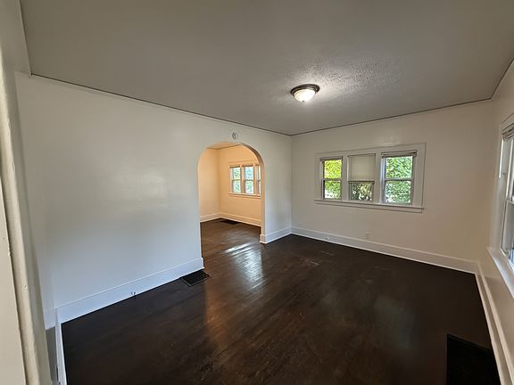 3rd image of 1801 Paris Ave SE #1