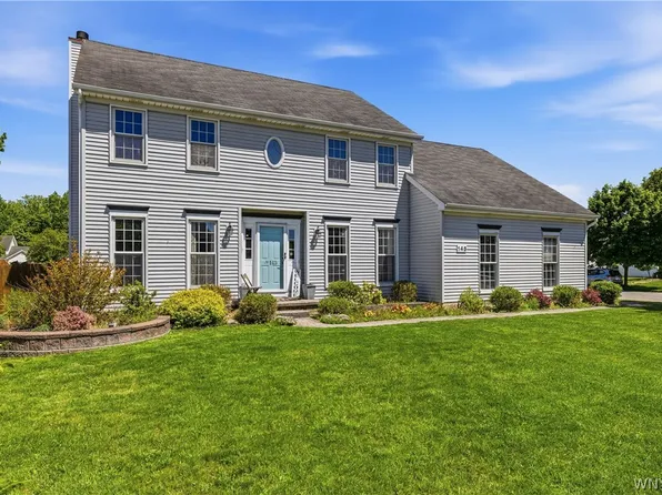145 Crystal Springs Ln, East Amherst, NY 14051