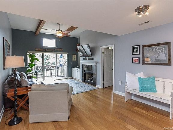 3rd image of 103 Pier 33 Dr Unit 218