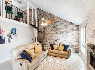 8817 Pecan Tree Dr, Baton Rouge, LA 70810