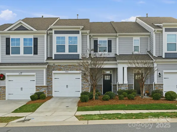 1022 Chicory Trce, Lake Wylie, SC 29710