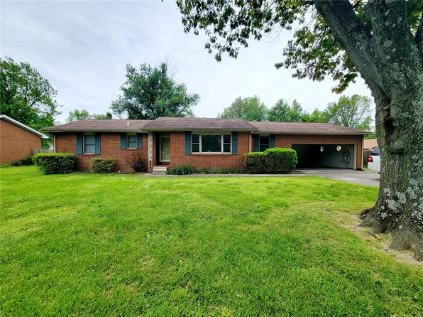 127 Foust Dr, Sikeston, MO 63801