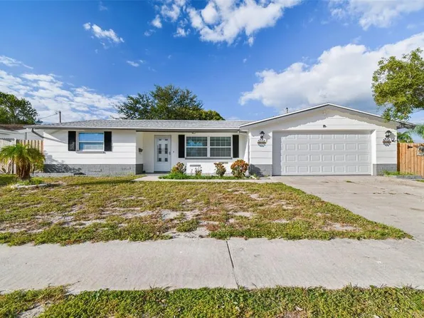 5735 Mosaic Dr, Holiday, FL 34690