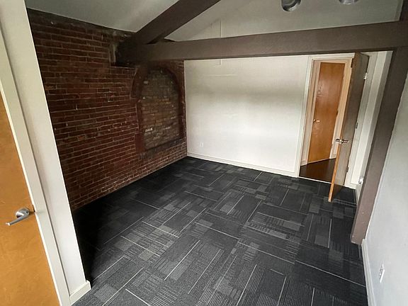 4th image of 468 Delaware Ave APT 2