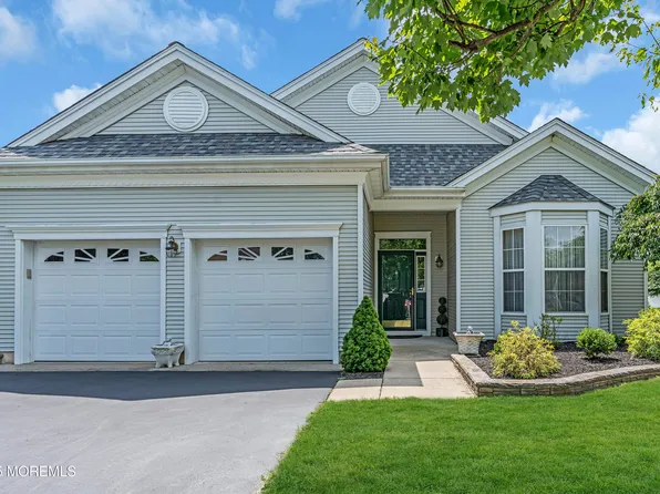 3 Heathersway Court, Lakewood, NJ 08701