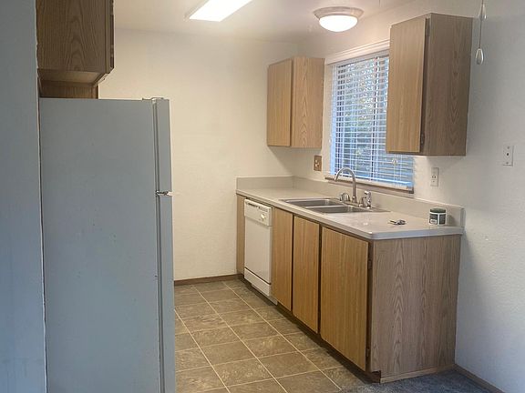 3rd image of 4301 152nd St SW