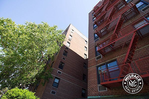 2nd image of 270 Clarkson Ave #743