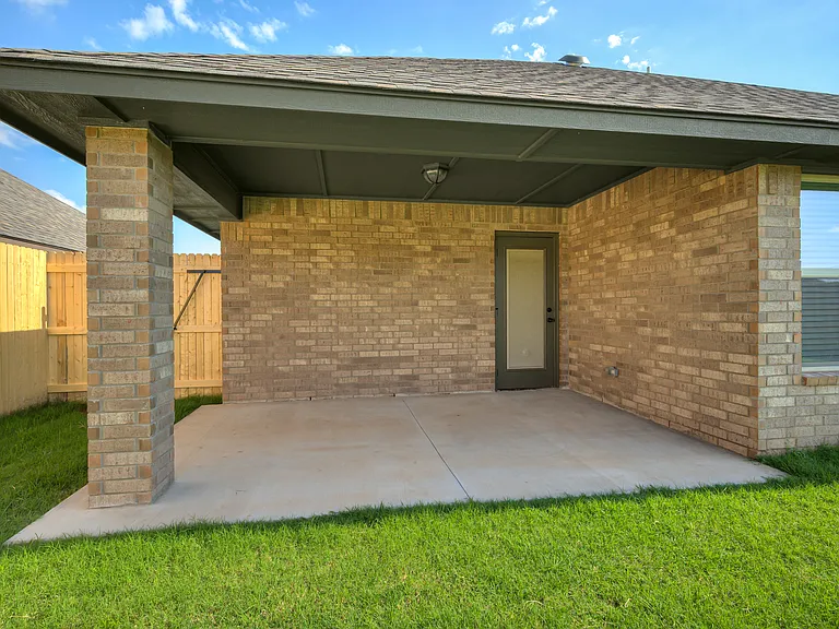 9316 NW 143rd St — Photo 37