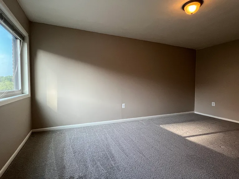 3300 S 28th St #401 — Photo 7
