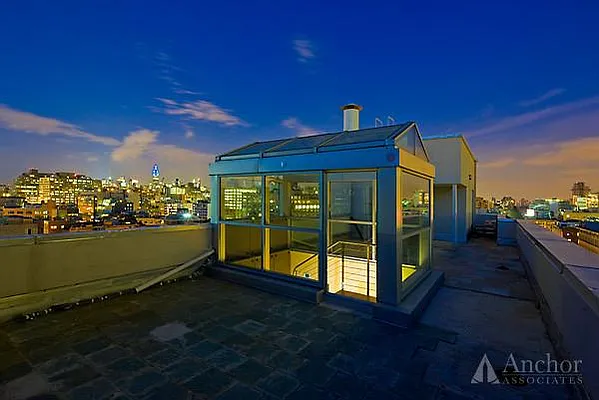 Rented by Anchor Associates | media 18