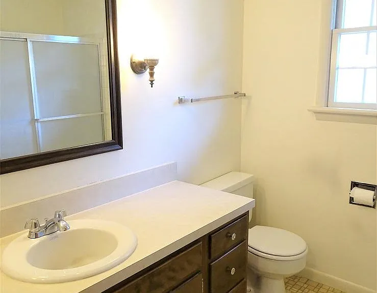 110 Garden Ave — Photo 11