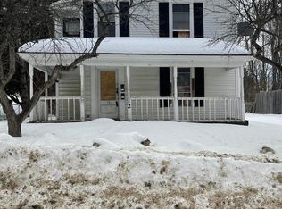 15 Maple St, Dexter, ME 04930