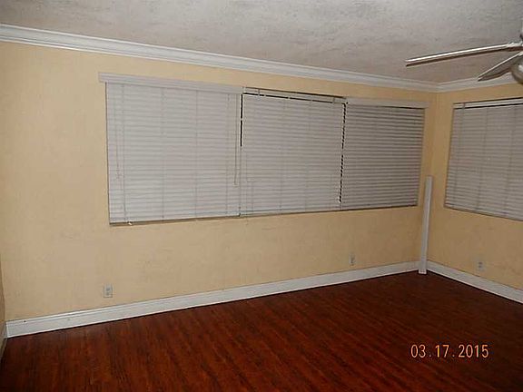 2nd image of 701 S 20th Ave APT 4