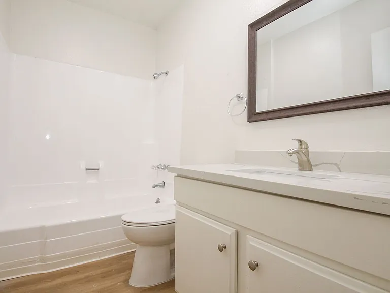 6745 Coldwater Canyon Ave — Photo 6