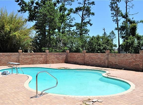 4th image of 160 W Park Manor Dr
