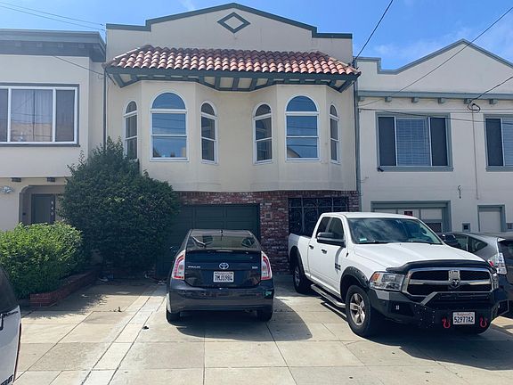 2nd image of 834 London St
