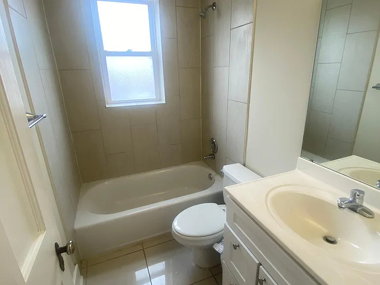 402 S Brentwood Blvd #22 — Photo 7