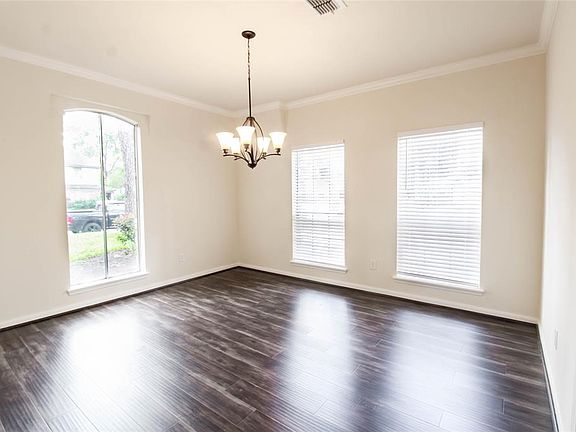 4th image of 5330 Pine Arbor Dr