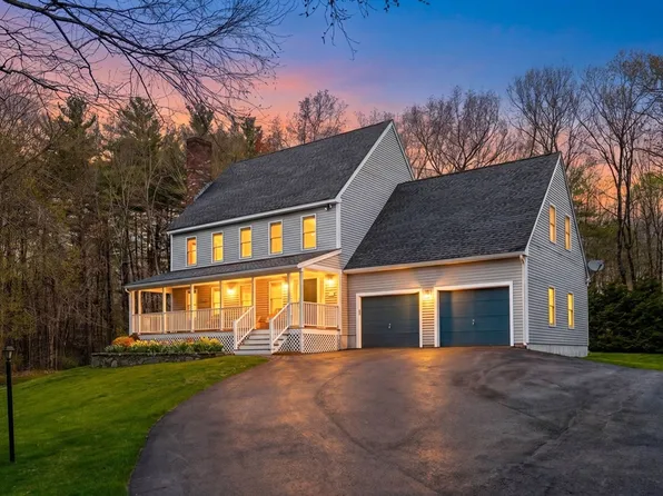 5 W Hadley Rd, Merrimac, MA 01860