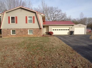 103 Scenic Dr, Tullahoma, TN 37388