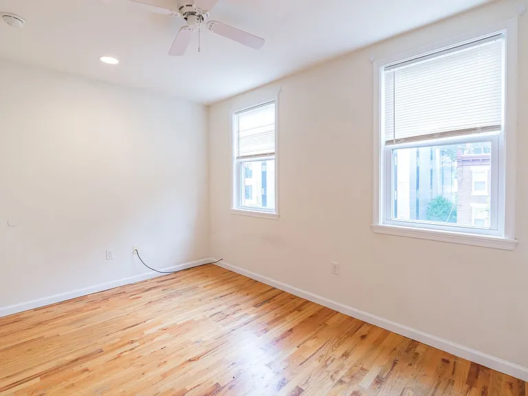 330 N Preston Street — Photo 17