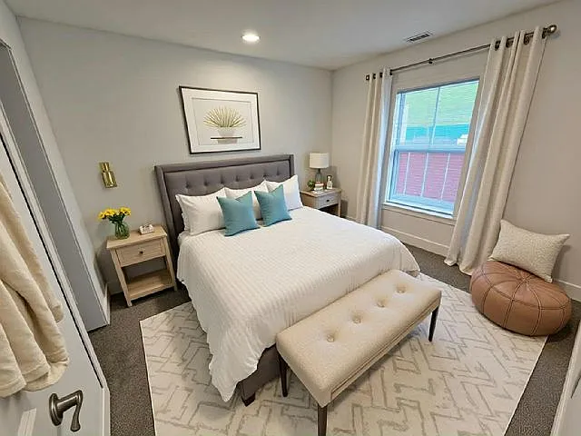 2 bed, 2.0 bath, 1056 sqft, $1,679 — Photo 4