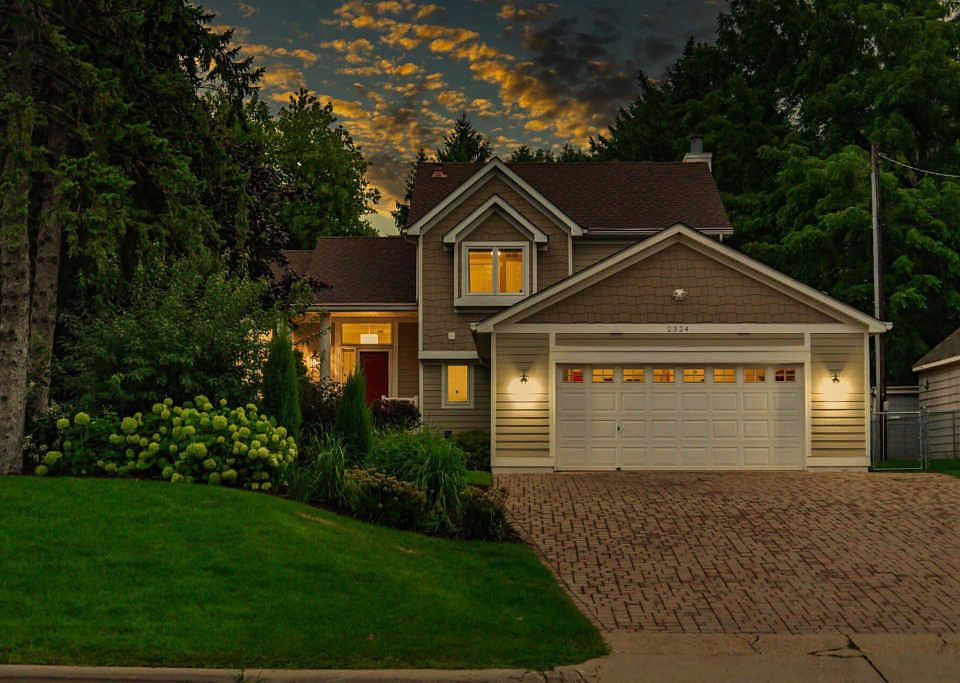 1st image of 2324 Wentworth Ave