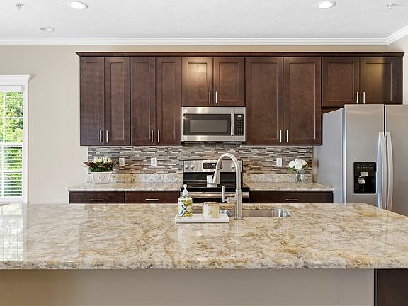 3rd image of 340 Trinity Way