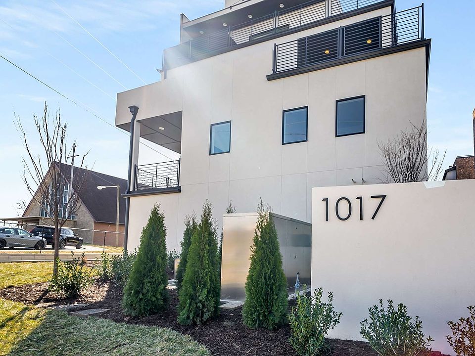 1st image of 1017 12th Ave S Unit A