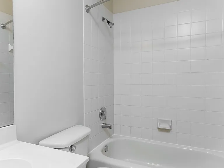2314 SW 135th Ave — Photo 14