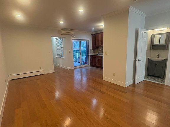 2nd image of 34-27 Crescent St #2