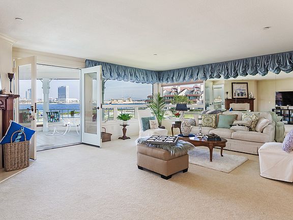 4th image of 1099 1st St Unit 208