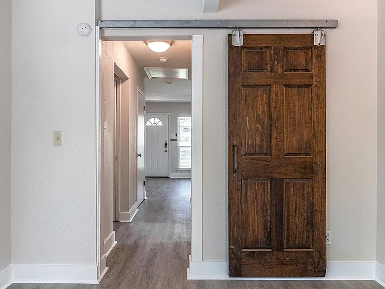 1507 Grayford Dr — Photo 17