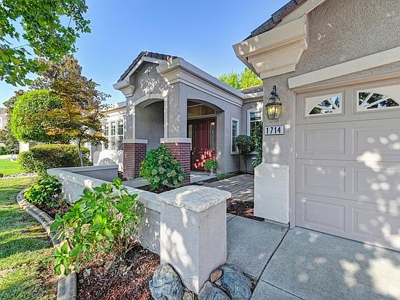 2nd image of 1714 Dashwood Dr