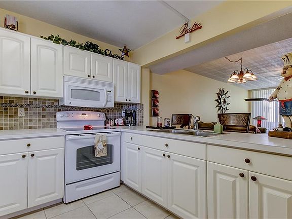 2nd image of 14130 Rosemary Ln APT 4319