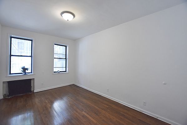 Building Photo 3