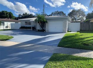 3234 Pierce St, Hollywood, FL 33021