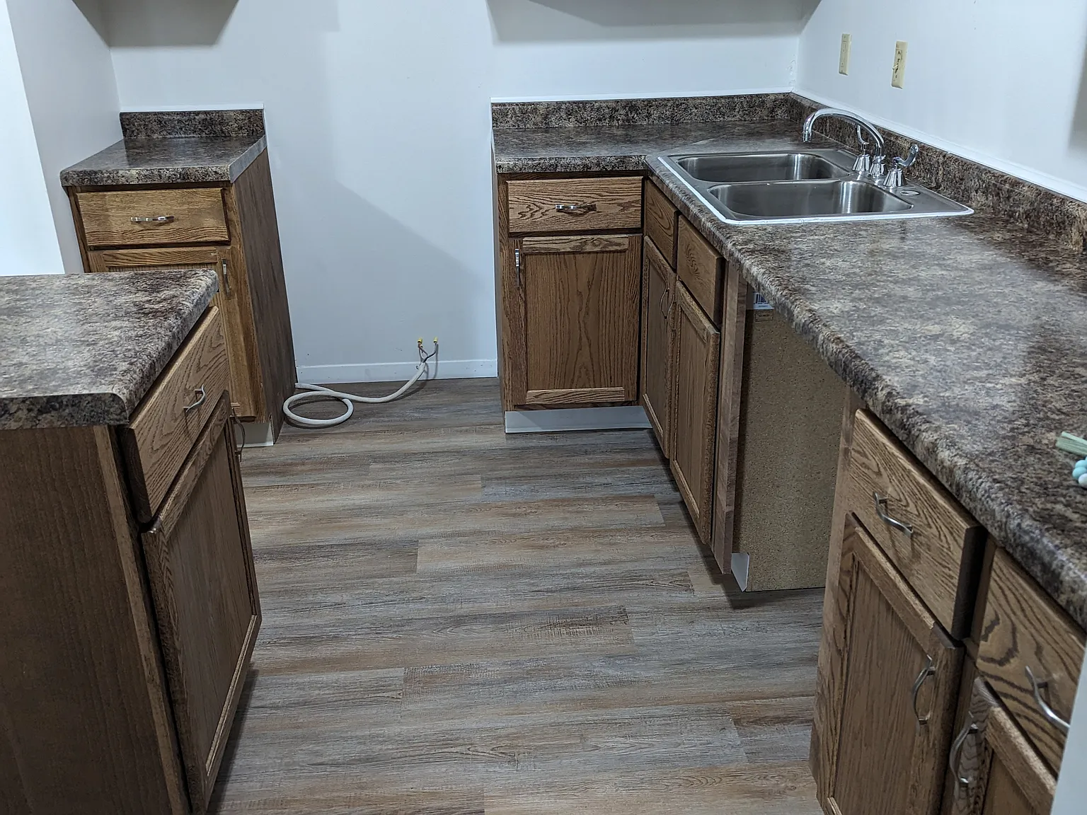 450 S Saint Bernard Dr — Photo 3