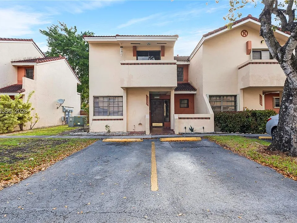 17908 NW 68th Ave