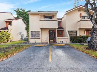 17908 NW 68th Ave, Hialeah, FL 33015