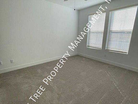 2nd image of 534 W Mahogany Ln