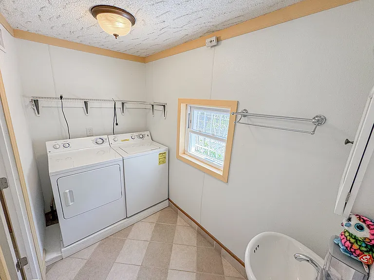 1104 Adriatic Ave — Photo 6