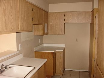 3rd image of 1150 W Phillips St APT 102