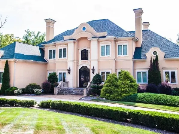 1430 Grindelwald Dr, Kernersville, NC 27284