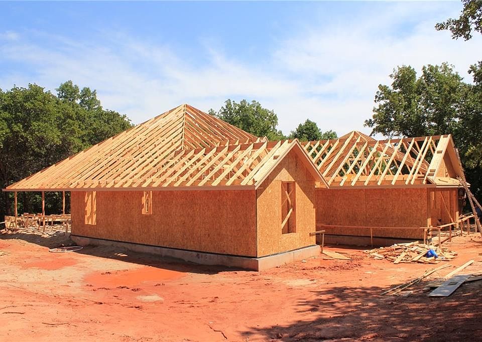 1st image of 15500 Whispering Oaks
