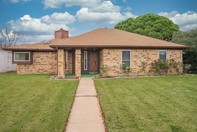 1st image of 1633 Autumn Breeze Ln