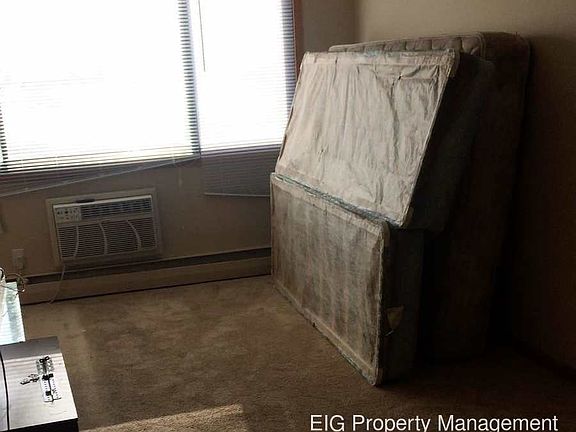 3rd image of 966 Robert St S APT 303
