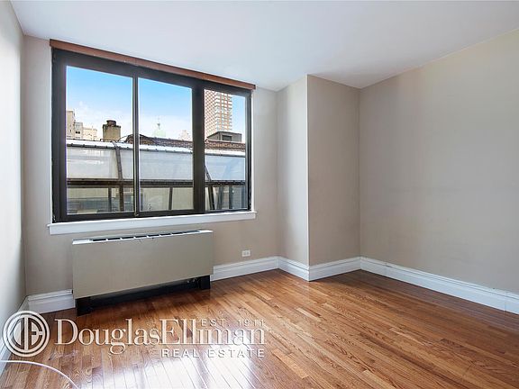 4th image of 455 E 86th St APT 5A