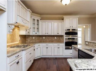 2814 Talon Cir, Huntsville, AL 35811